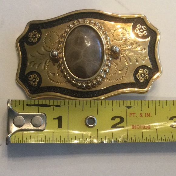 Petoskey Stone Women’s Gold Tone Belt Buckle - Picture 5 of 7